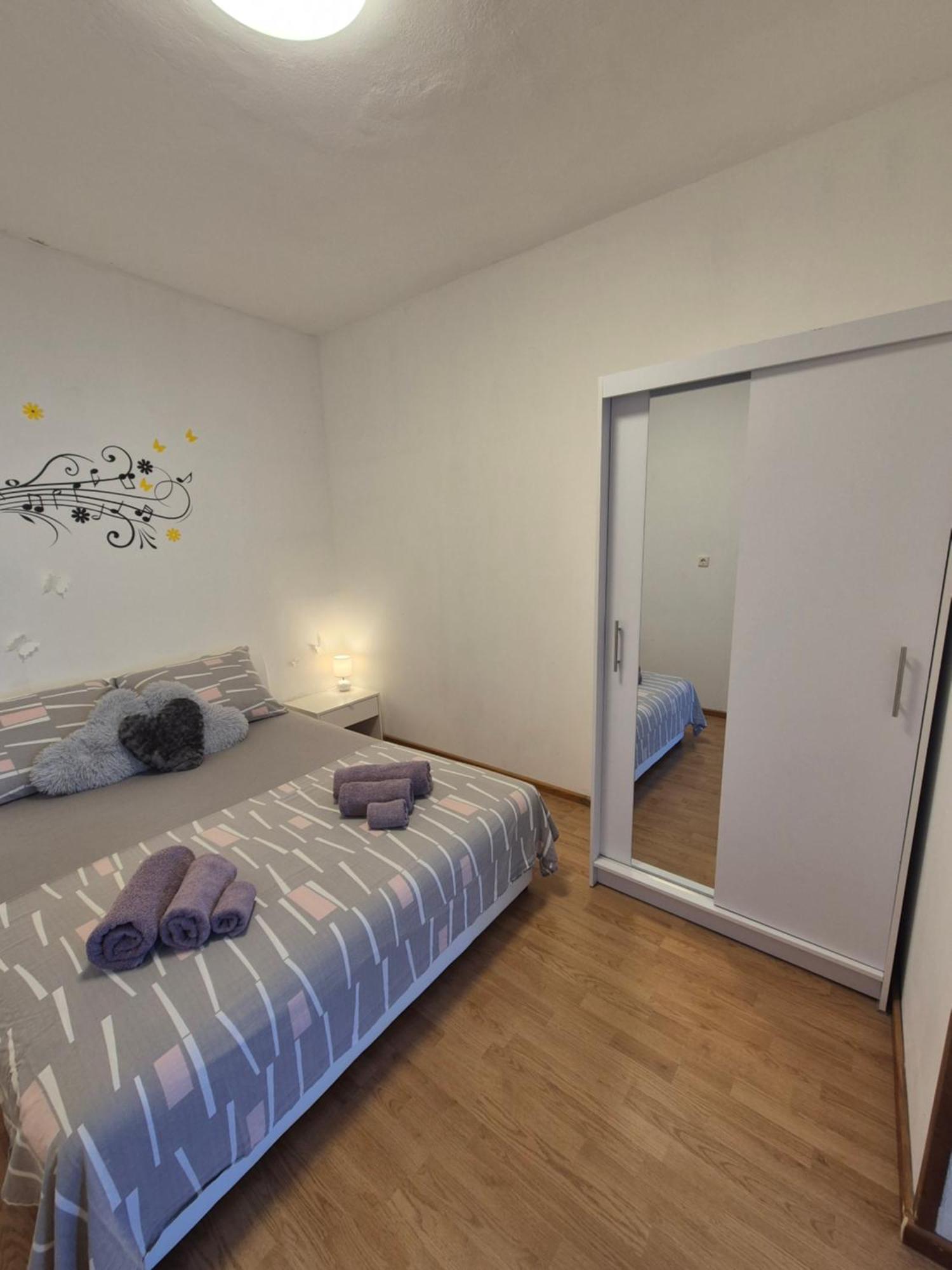 Apartment Karla คอมีชา ภายนอก รูปภาพ